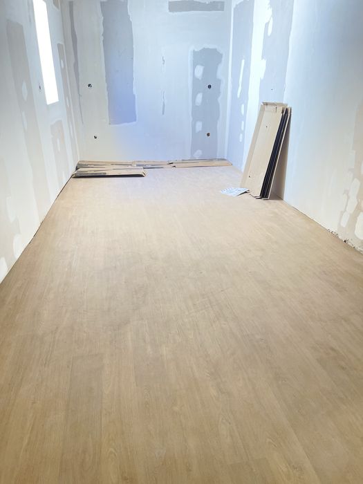 Pintura, Pladur, Chão Flutuante e Remodelacão Regal