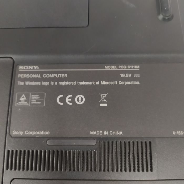 Ноутбук SONY PCG -61111m