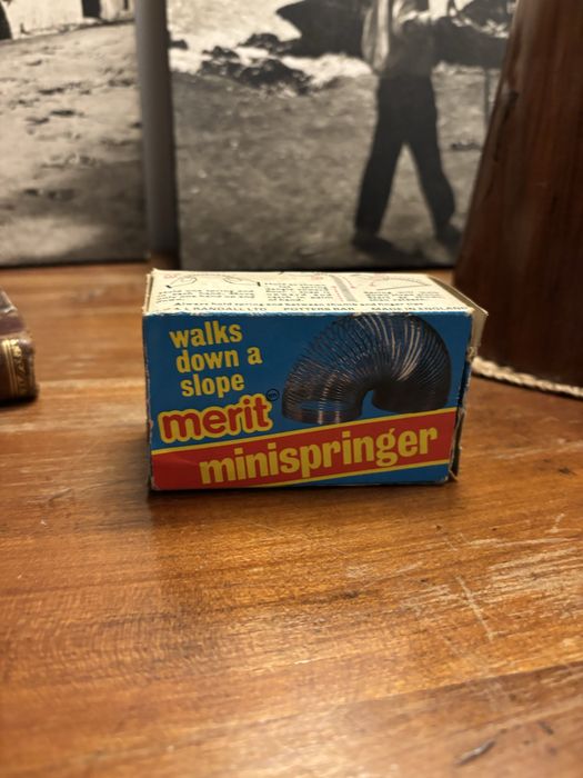 Brinquedo vintage merit springer