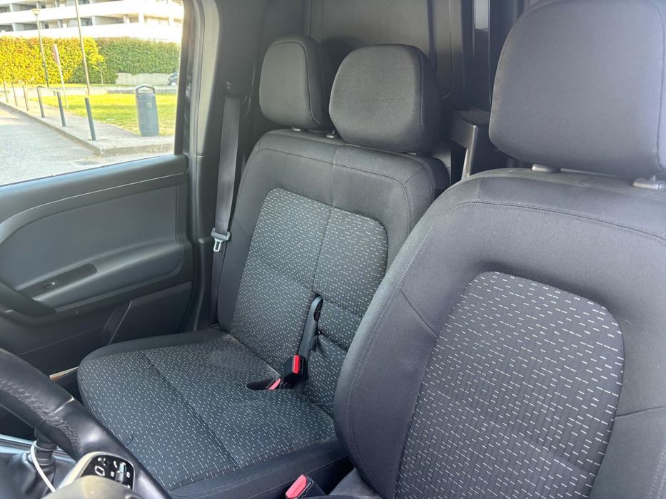 Vendo carrinha 3.lug estimada