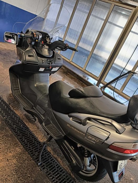 Suzuki Burgman 650cc executive