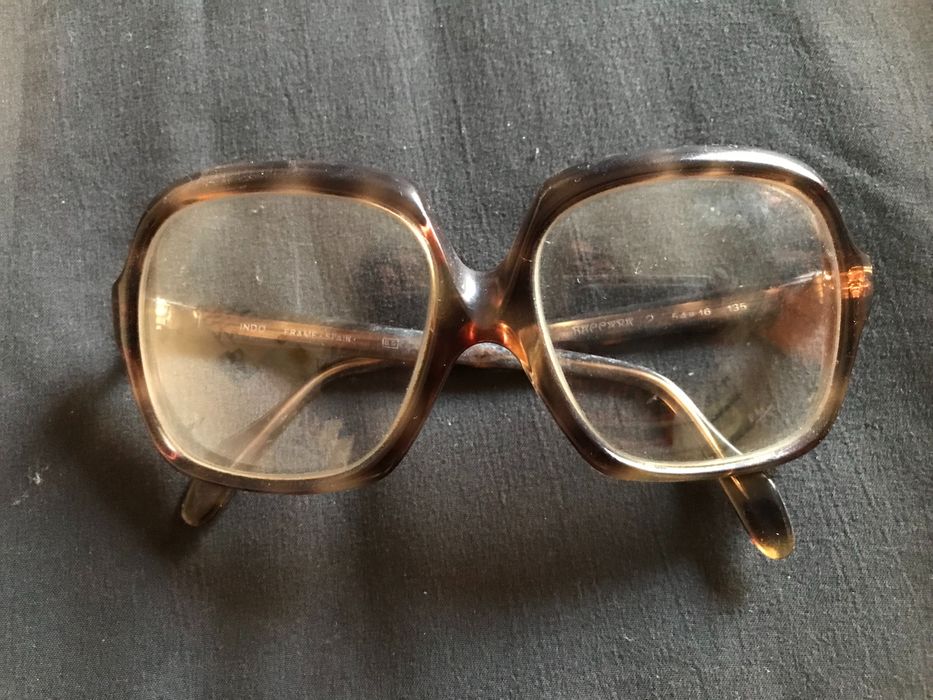 Óculos antigos vintage