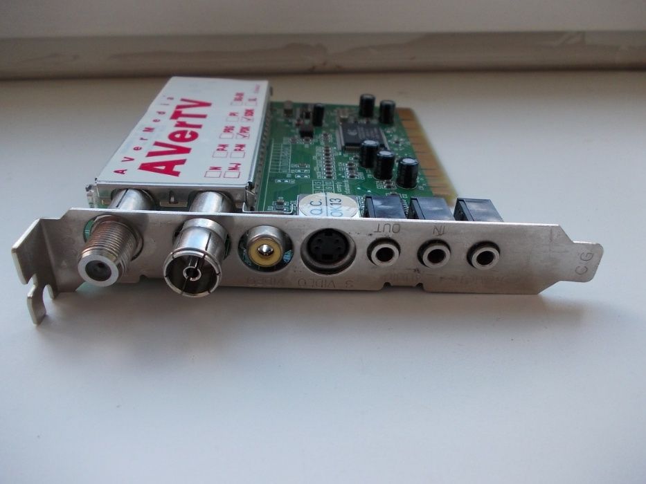 ТВ-Тюнер Для Пк AVerMedia AVerTV 302AAAGK: 120 Грн. - Комплектуючі.