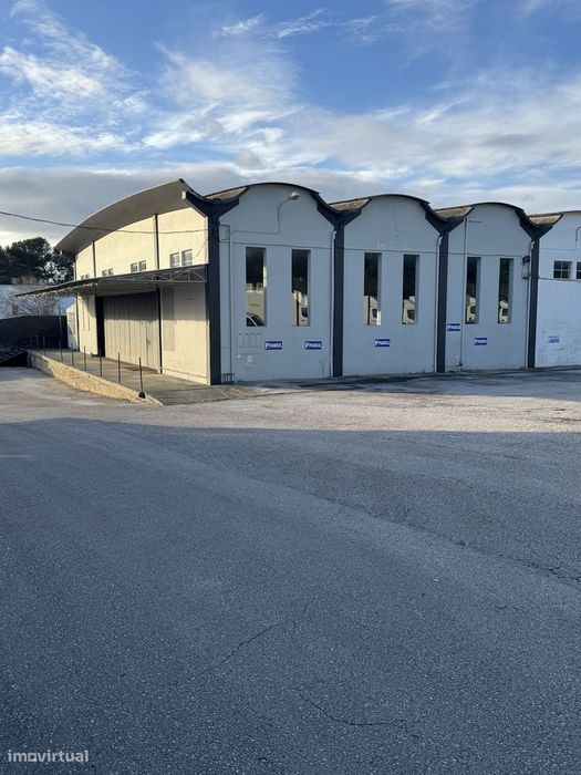 Armazém 600m2 Parque Industrial