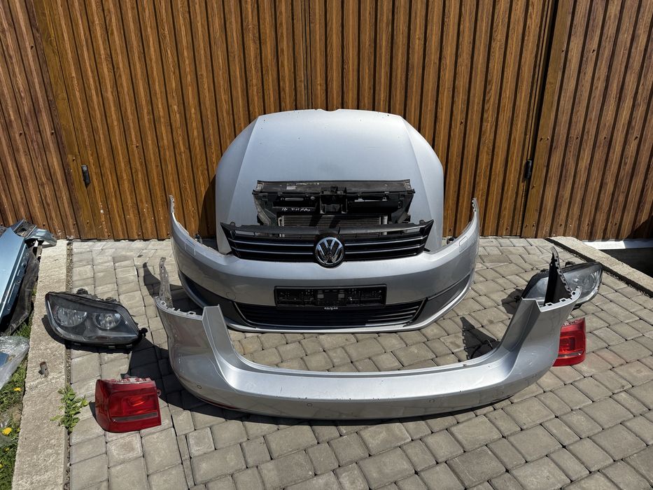 Touran Тоуран 2004-2016 рік (морда)кузова Автозапчастини-Автодеталі