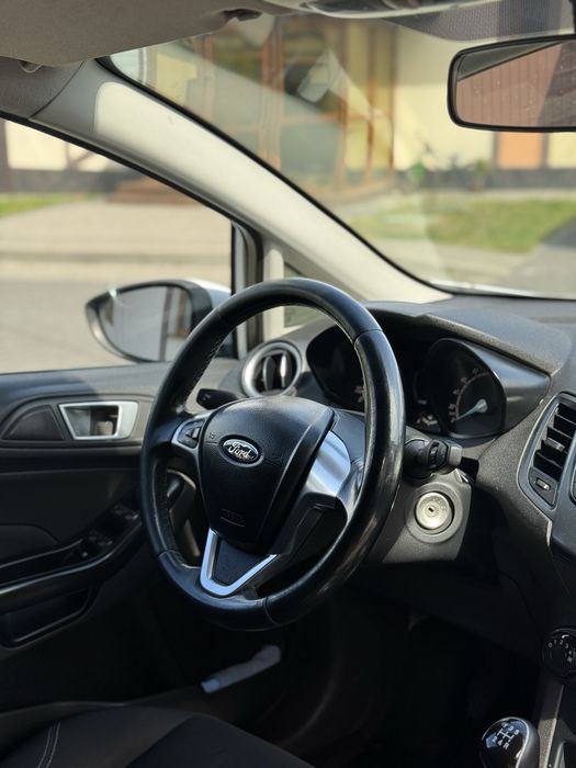 Ford Fiesta 2013 VIN WF0DXXGAKDDM78944 фото оголошення 7 з 18
