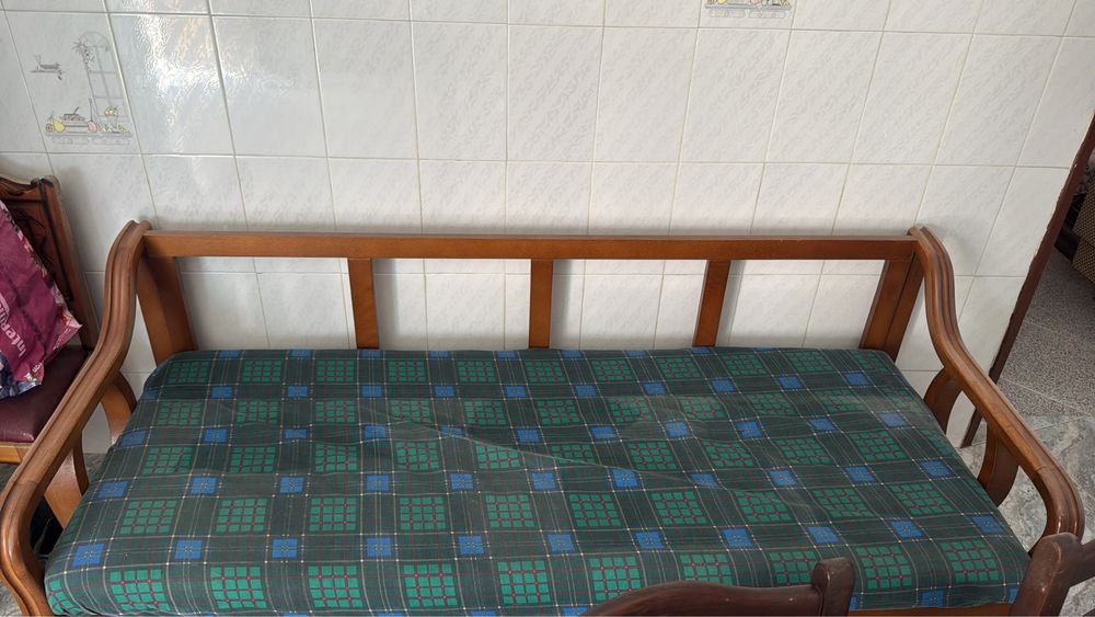 Sofá Cama em madeira