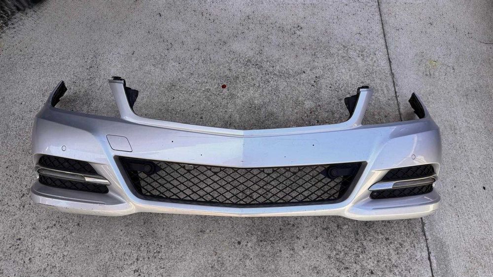 Material para Mercedes C220, W204, de 2014.