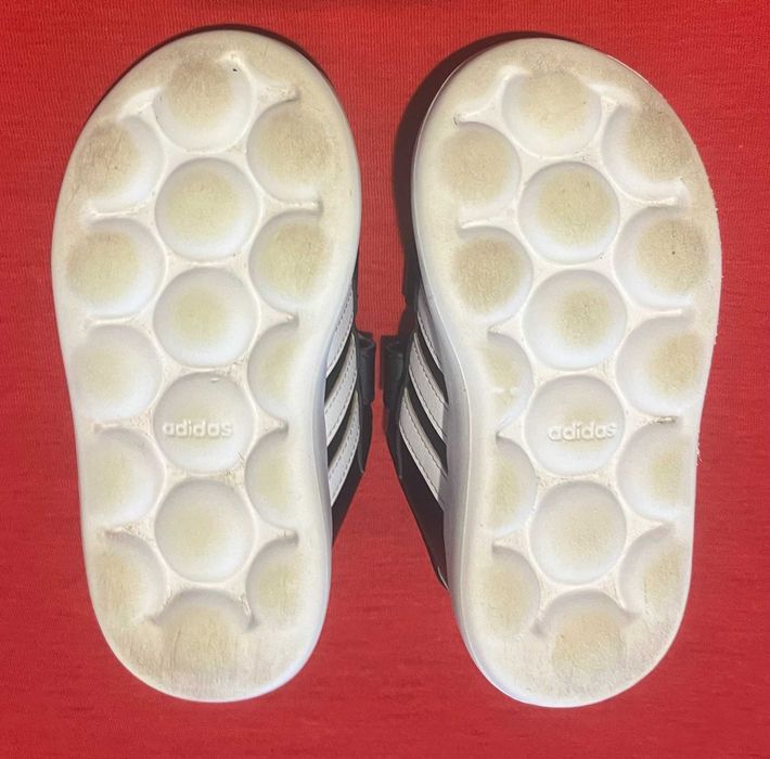 Круті оригінальні кросівки демісезонні Adidas GRAND 26,5 17см в ідеалі