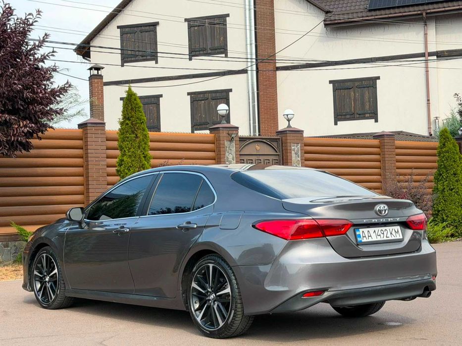 Toyota Camry 2017