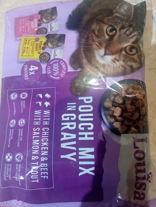 Вологий корм для котів