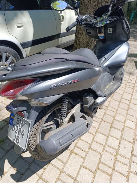 Продам Honda PCX 150