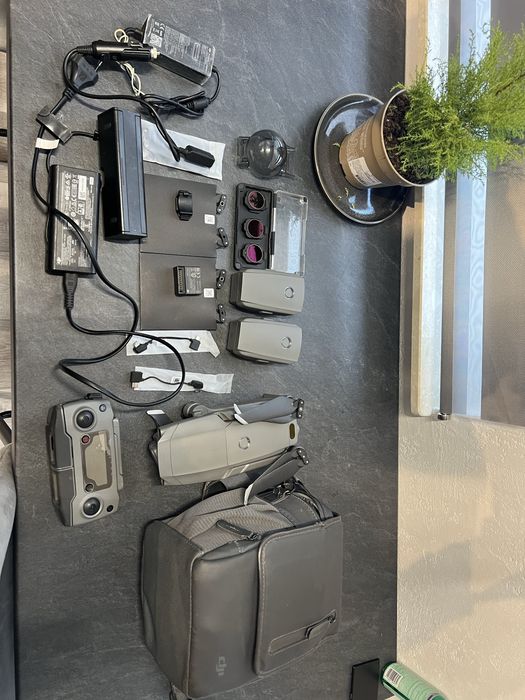 DJI Mavic 2 Pro w wersji Fly More Combo