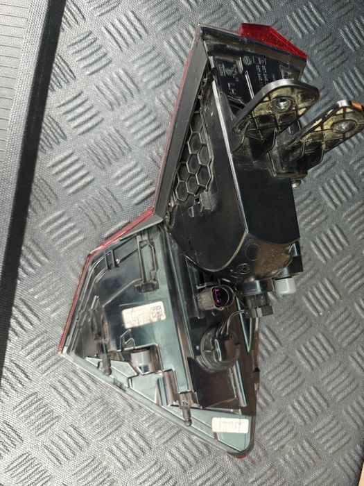 Lampa skoda scala- cały klosz i obudowa
