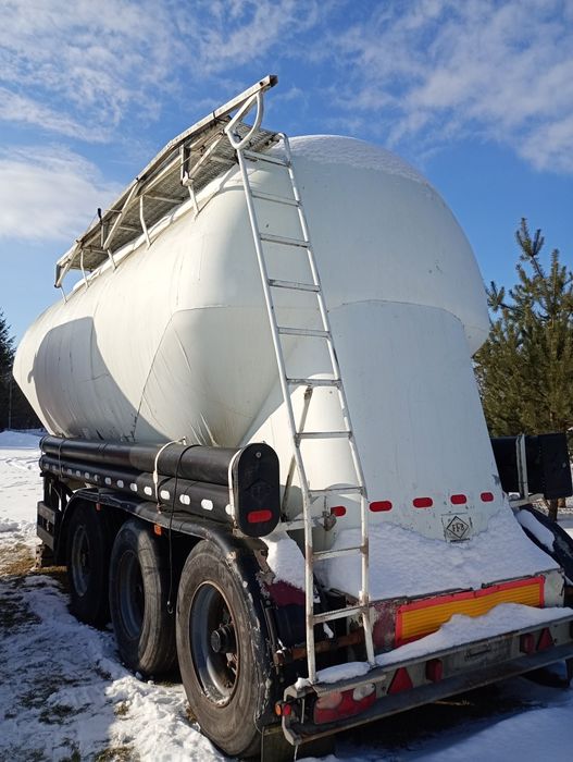 Cysterna Feldbinder.        Tara 4T