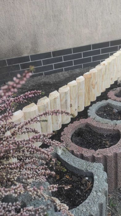 Płotek ogrodowy drewniany WAMPIR 100x20/70 cm