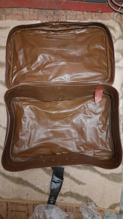 Нова валіза радянських часів.