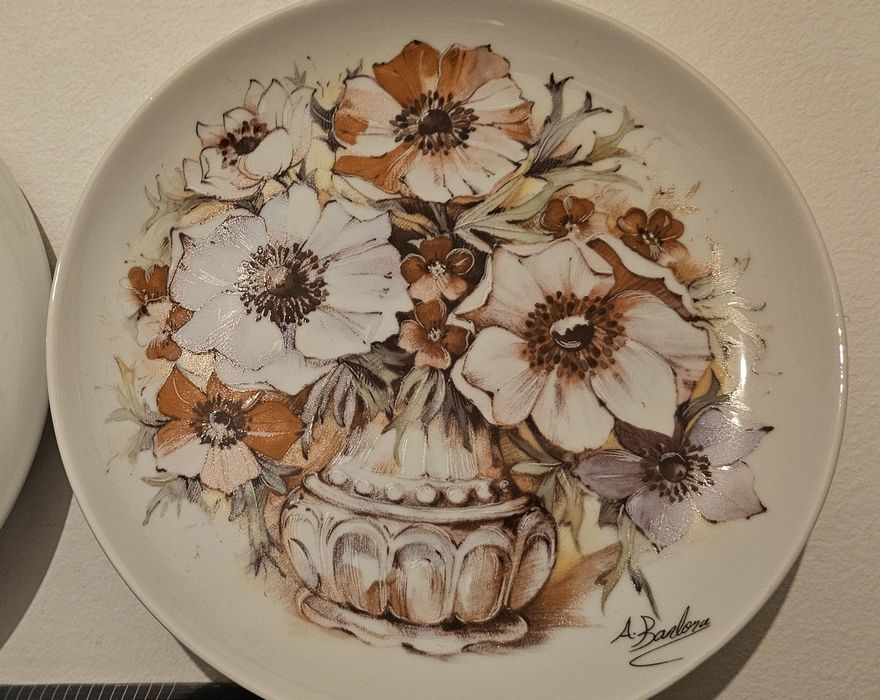 Dois Pratos Porcelana D Arte Limonges, Decorados à Mão