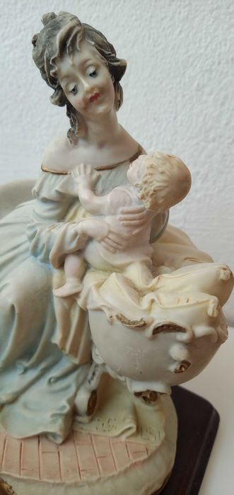 Mãe e filho estatueta 10€ marfinite fina