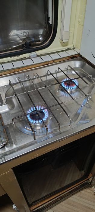 Autocaravana C25 Diesel 

Leia todo o anúncio, está detalhado o que pr