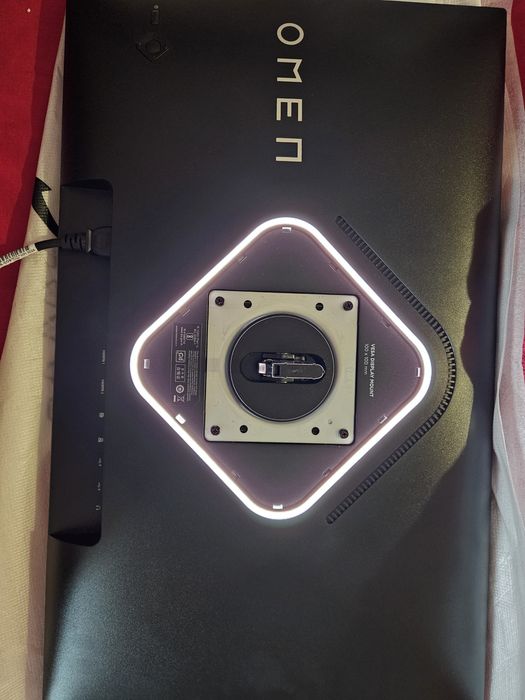 HP Omen 27qs монітор на запчастини (2K, 240Hz, пошкоджена матриця)