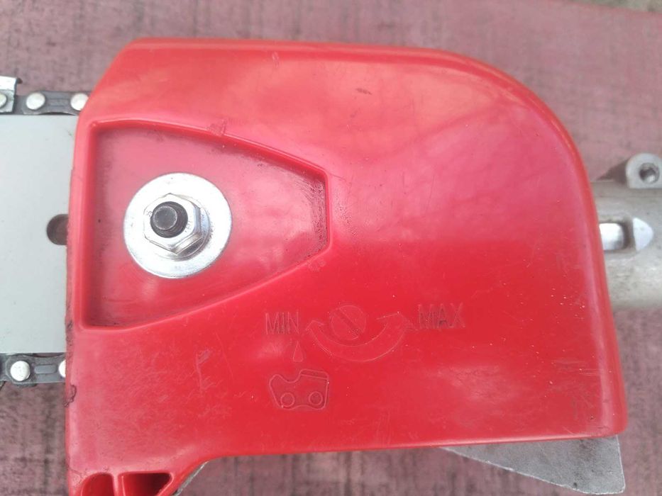 Насадка на бензокосу для спилу гiлок