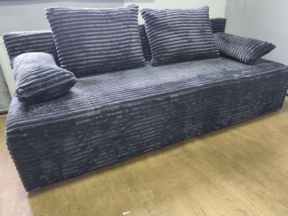 Kanapa dostępność od ręki