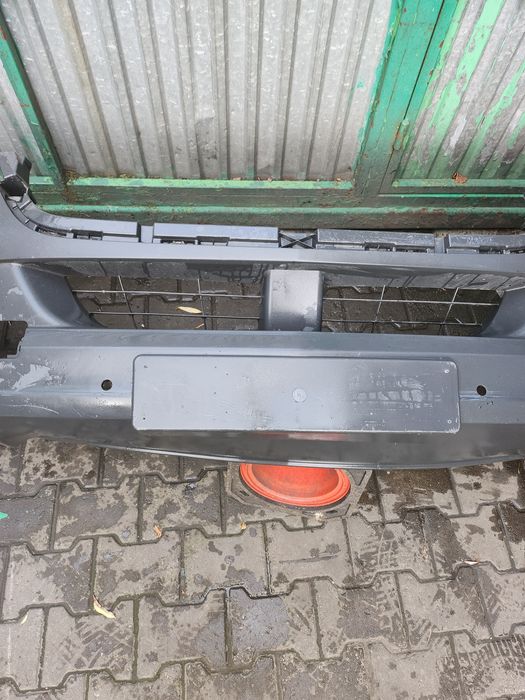 Zderzak Mercedes Sprinter 907 910 na halogeny parktronik orginal