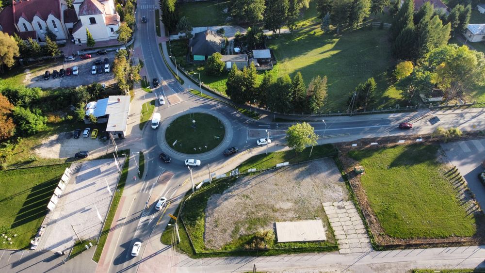 Wydzierżawię działkę w centrum Ujazdu