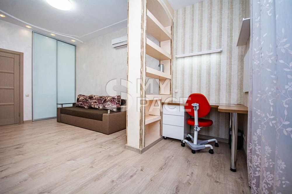 Коновальця Алмазова ЖК Митець 2к Якісна  74.3 м² Печерськ Центр