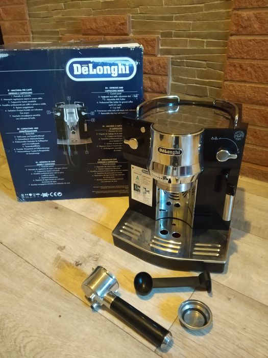 Delonghi эспрессо кофемашина