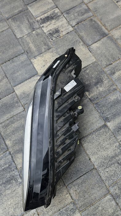 Фара Tesla model x uplevel