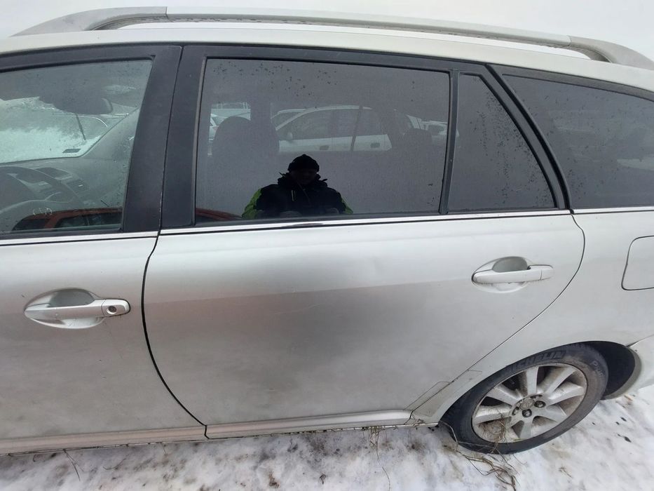 TOYOTA AVENSIS T25 KOMBI DRZWI LEWY TYŁ TYLNE LEWE KOMPLETNE 1CO nr. 37/1