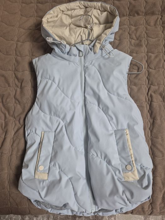 Продам безрукавку (жилет)