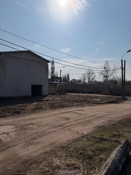 Майновий комплекс-Складське приміщення 700кв.м з адмінбудівлею