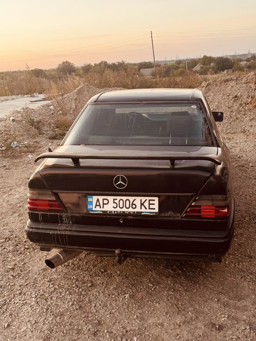Mercedes-benz 124