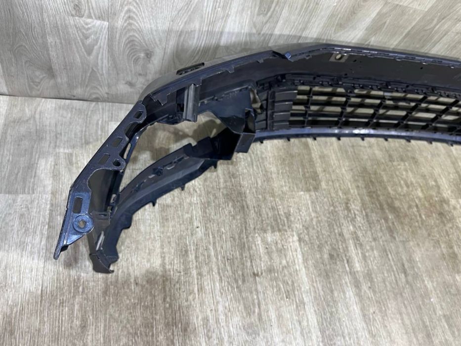 Бампер передний VW Passat B8 ( 2014 2015 2016 2017 2018 г. ) 3G0807221D