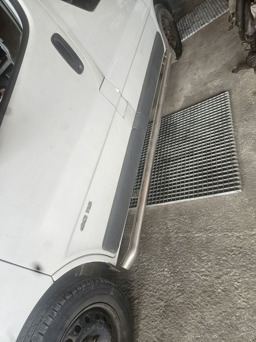 Renault Trafic Vivaro 01-14rok orurowanie boczne