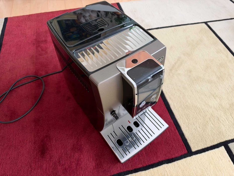 Máquina de Café De'Longhi Dinamica Plus ECAM380.95.TB (Como Nova)