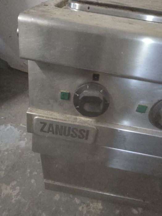 Fogão  industrial electrico zanussi