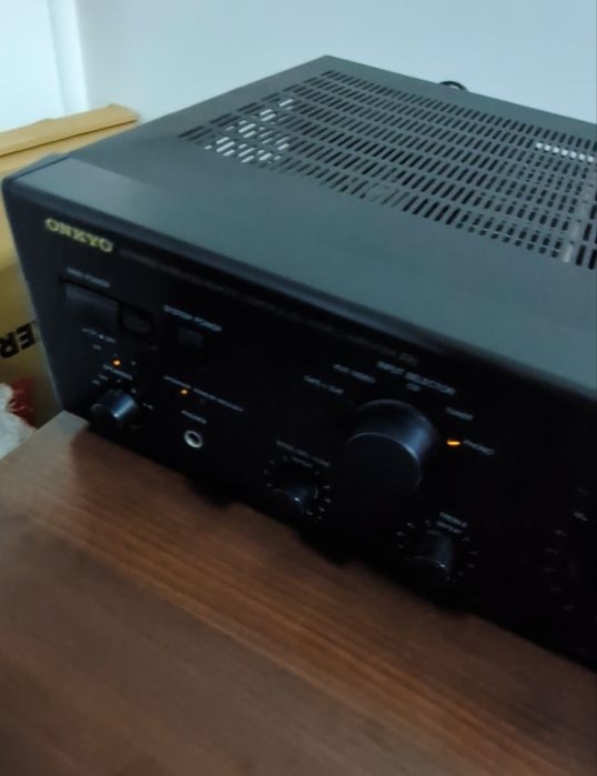 Onkyo A-8830 підсилювач