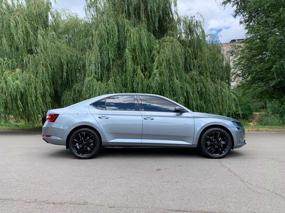 Skoda Superb 2019 VIN TMBAL8NP4KB300177 фото оголошення 4 з 24