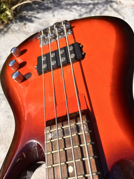 Gitara basowa skyway