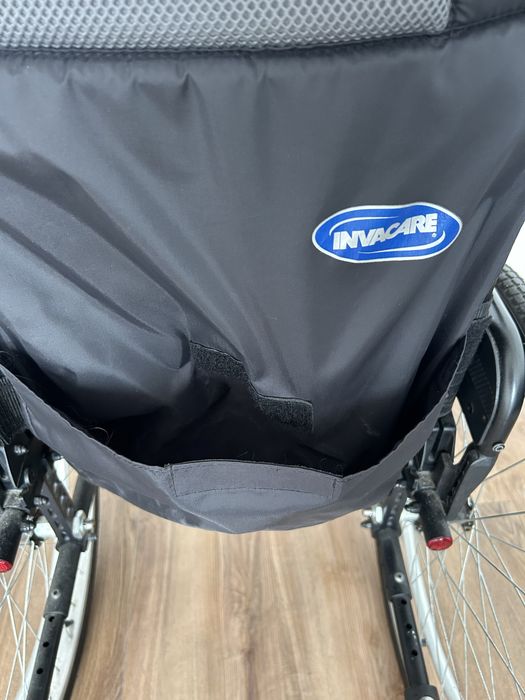 Cadeira de rodas INVACARE, modelo ACTION 3 NG