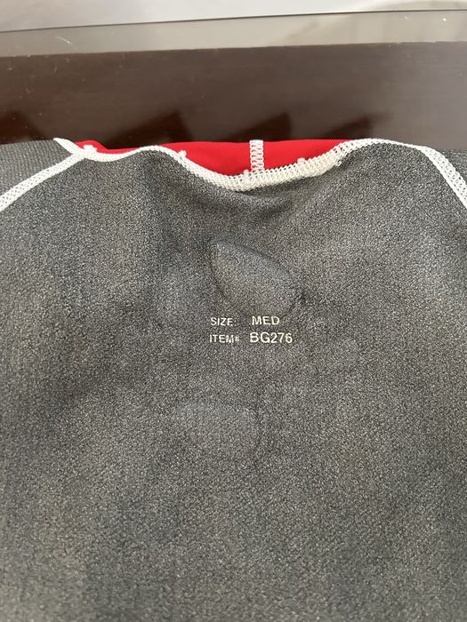 Camisola isotermica Body Glove ,tamanho médio