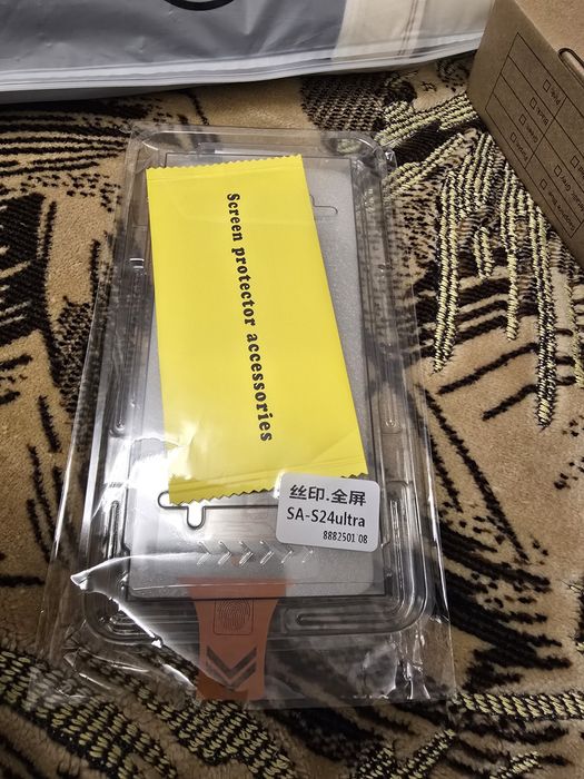 Чохол на Samsung S24 Ultra скло у подарунок