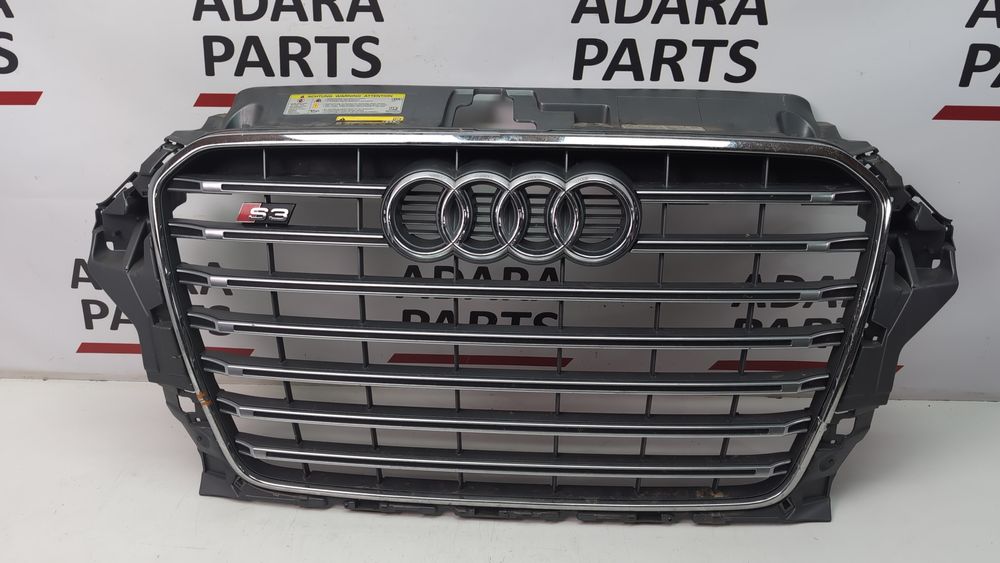Решітка радіатора в зборі для Audi S3 2013-2020