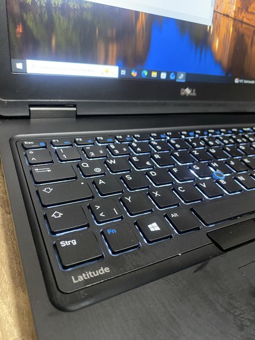 Найдешквший Ультрабук  Dell latitude 5580