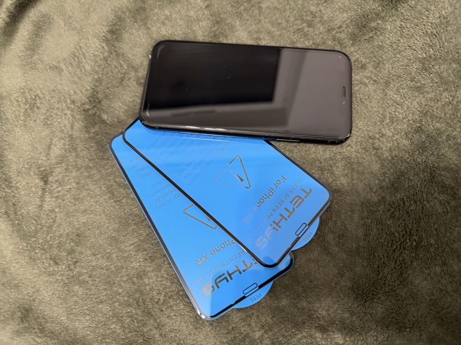 iPhone XR jak nowy + gratisy