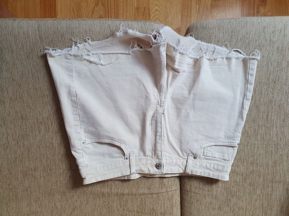 Krótkie spodenki damskie jeansowe kremowe H&M rozm.XL